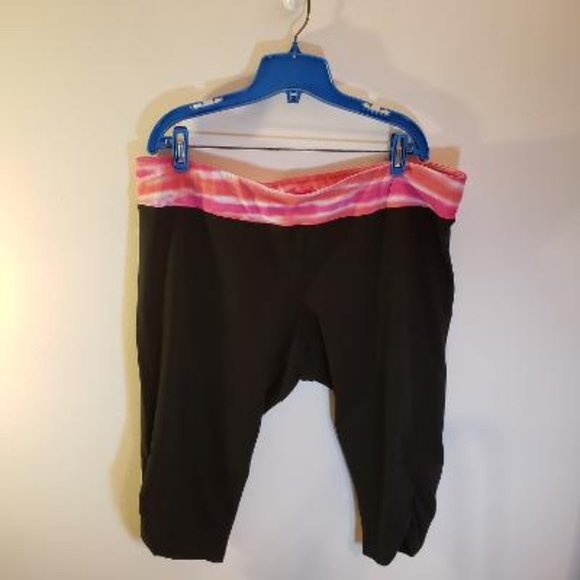 Avenue Pants - Avenue Yoga Capri 22/24
